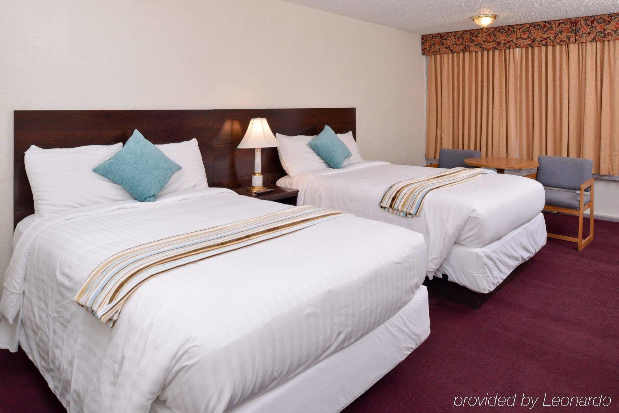 Motel Red Carpet